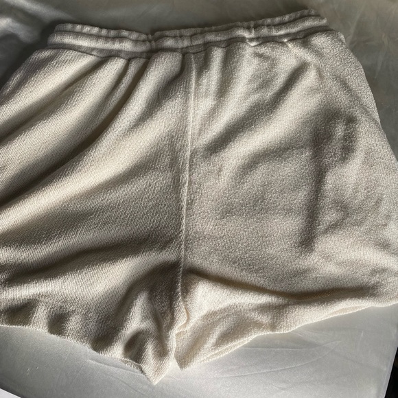 Shorts - Picture 2 of 3